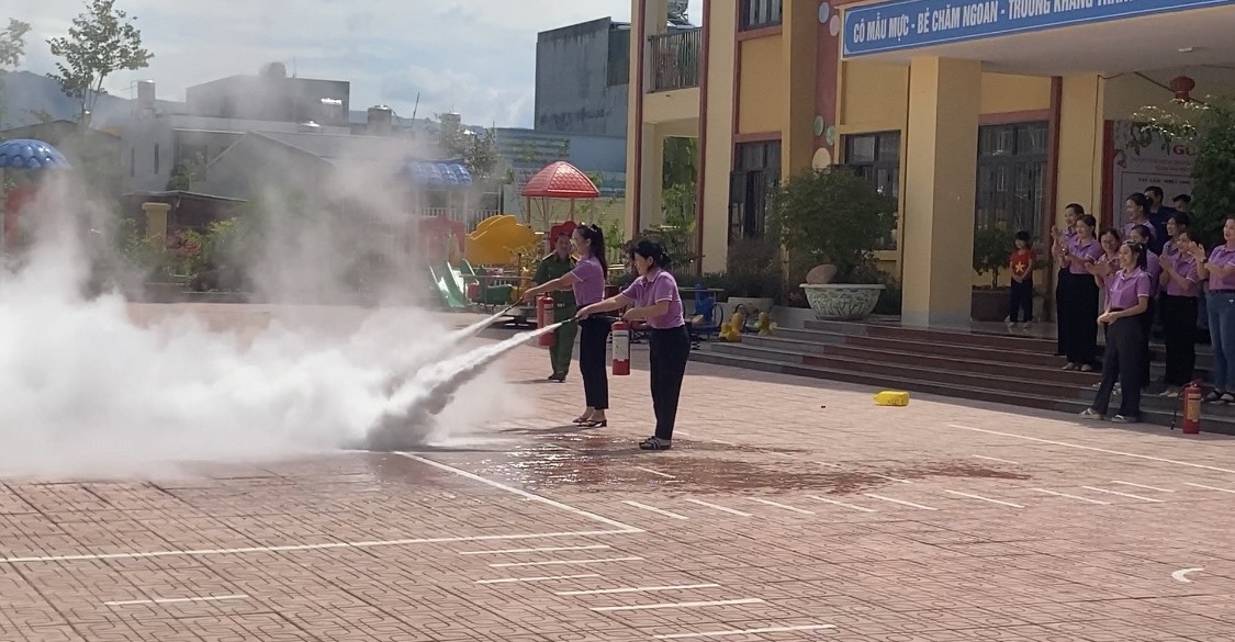 Phòng cháy chữa cháy ở trường học: “bảo vệ” an toàn cho học sinh ngay